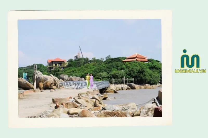 Kinh nghiệm du lịch Hòn Đá Bạc